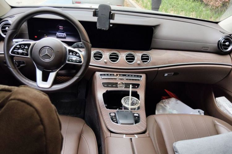 Used Mercedes-Benz E-Class 2020 E 300 L Stylish Model Center Console