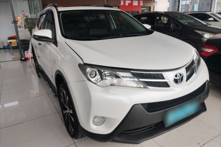 Used Toyota RAV4 2015 2.5L Automatic 4x4 Elite Edition
