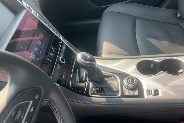 Used Infiniti Q50L 2018 2.0T Enjoyment Edition China V standard