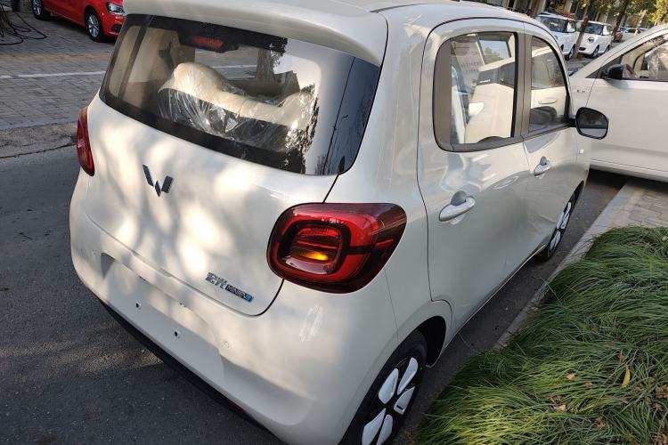 Used Wuling Hongguang MINIEV 2025 Four-Door Version Advanced Edition
