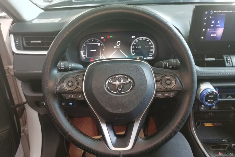 Used Toyota RAV4 2023 2.0L CVT Two-Wheel Drive Fashion Plus Edition
