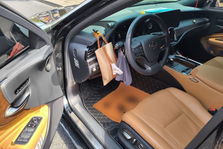 Used Lexus LS 2021 500h Excellence Edition
