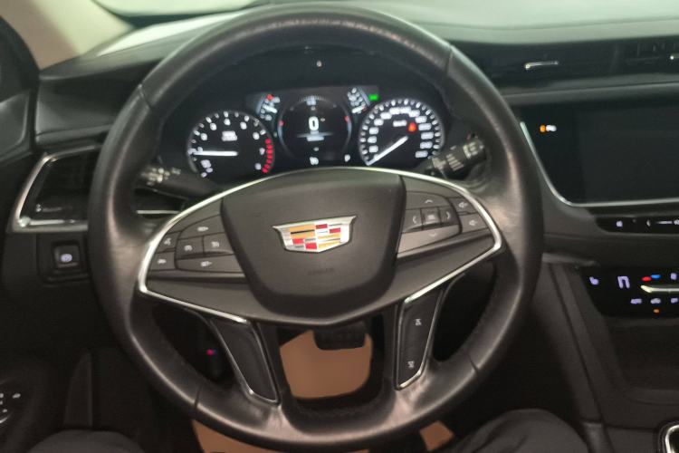 Used Cadillac XT5 2018 25T Luxury Model