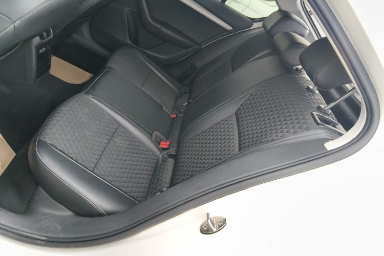 Used Skoda Octavia 2018 1.6L Automatic Luxury Edition Left Rear Seat