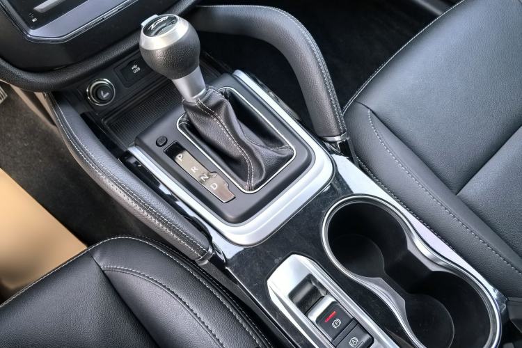 Used Zotye SR7 2016 1.5T CVT Cube Road Edition China V Standard
