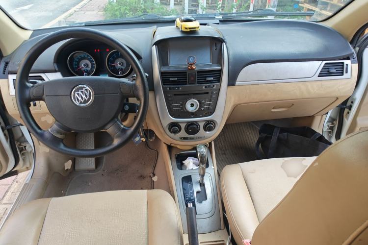 Used Buick Excelle 2013 1.5L Automatic Classic Model
