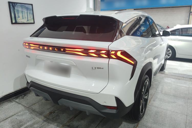 Used Geely Galaxy L7 2025 EM-i 115km Exploration+ Edition Rear Right 45 Deg