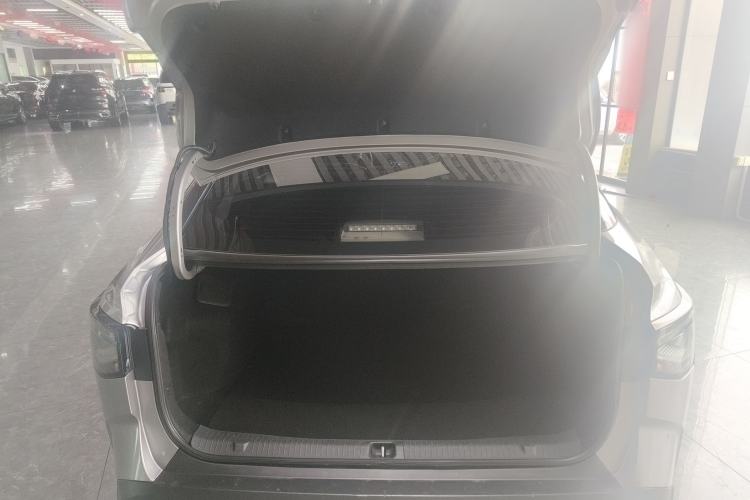 Used Toyota bZ3 2024 517 km Elite PRO Trunk