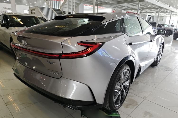 Used Toyota bZ5 2025 Model 550 PRO Rear Right 45 Deg