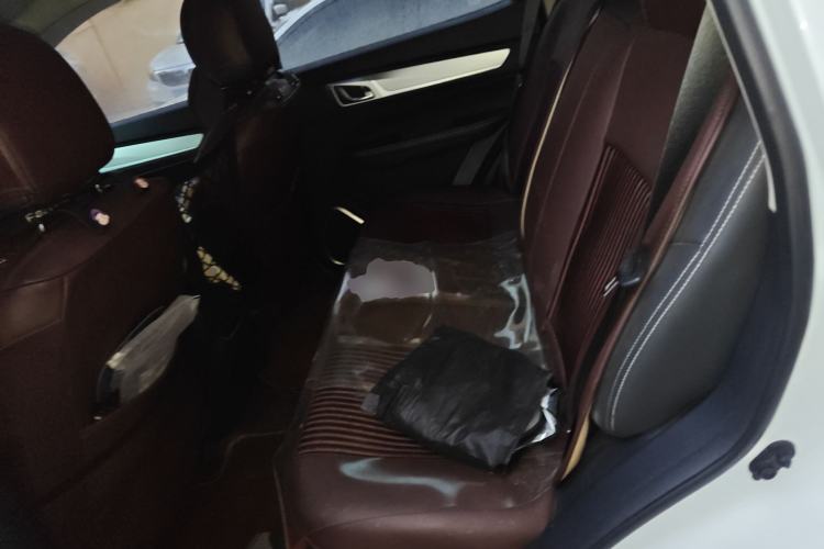 Used Geely Auto Vision X6 2019 1.4T Manual 4G Connect Luxury Model China VI Standard