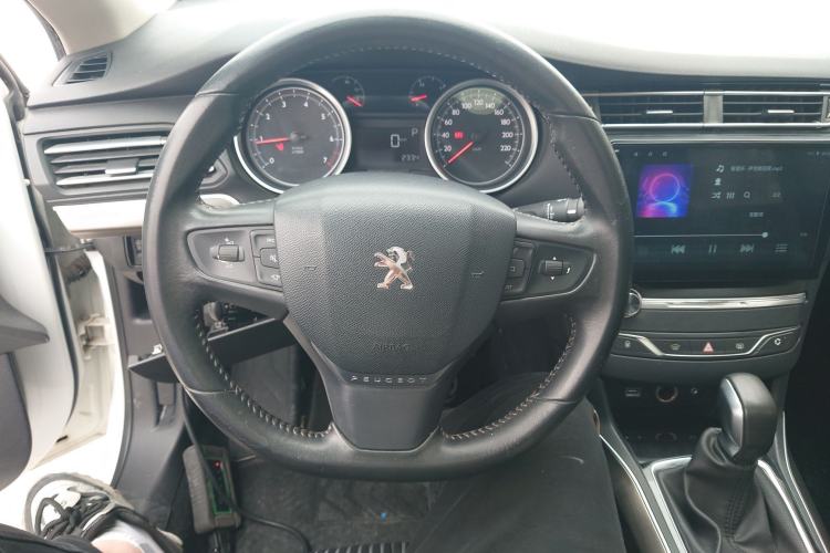Used Peugeot 408 2015 1.2T Automatic Luxury Edition Steering Wheel