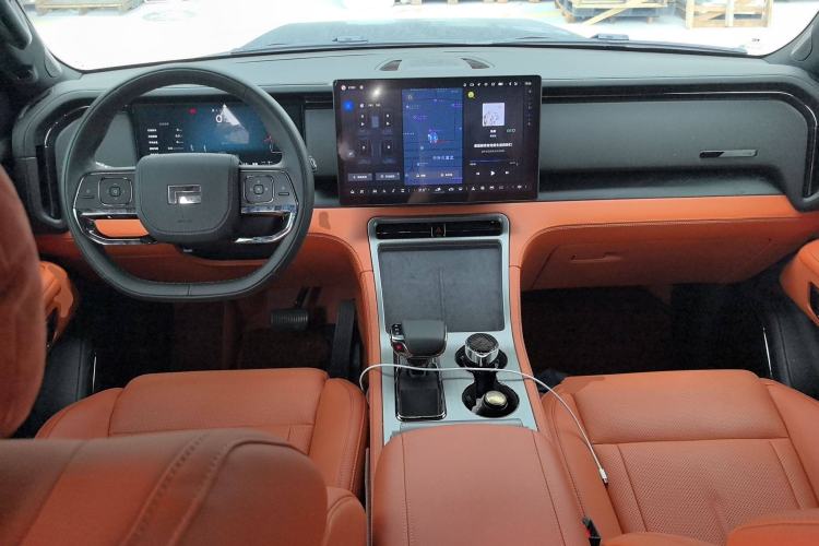 Used Polestones 01 2023 All-Purpose 7-Seater Version
