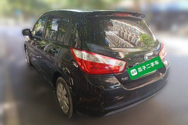 Used Venucia R50 2013 1.6L Automatic Fashion Edition
