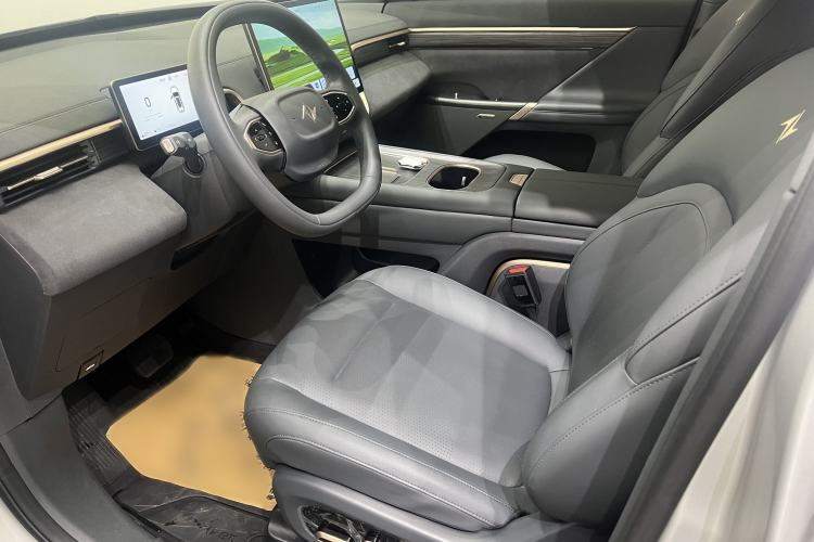 Used Dongfeng eπ eπ008 2024 210Max Range-Extended Version 6 Seats