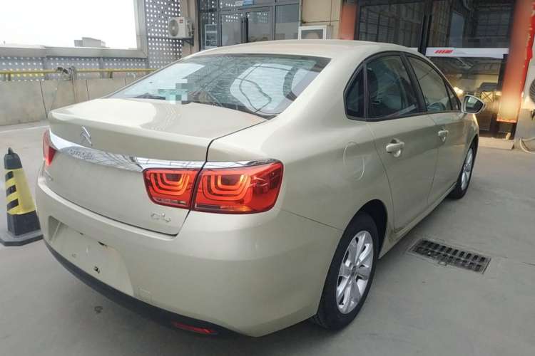 Used Citroen C4 Sega 2016 1.6L Manual Comfort Model Exterior 5