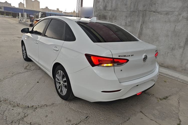 Used Buick GT 2018 18T Automatic Elite Model