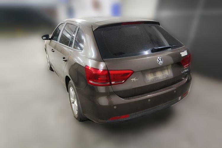 Used Volkswagen Gran Lavida 2013 1.6L Manual Fashion Model
