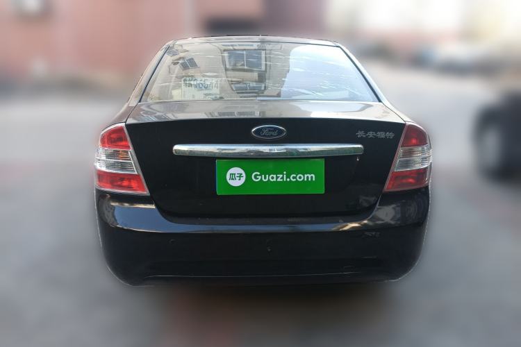 Used Ford Focus 2011 Sedan 1.8L Automatic Fashion Edition
