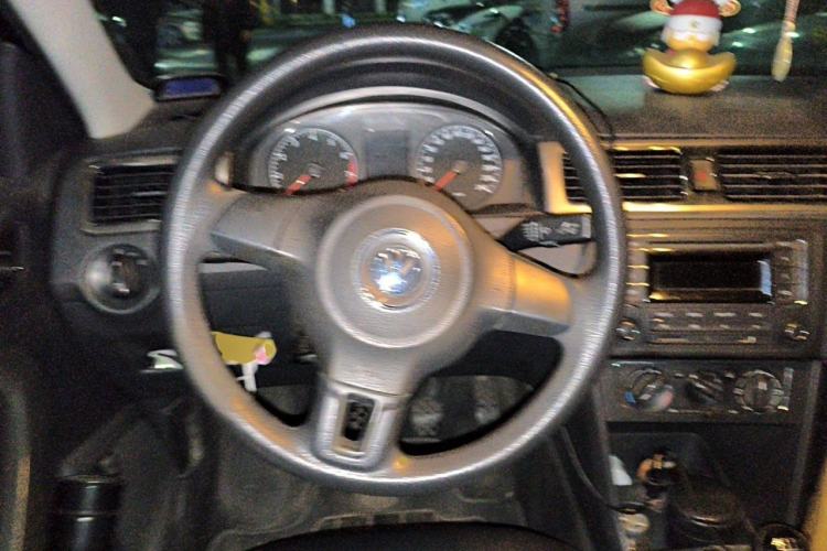 Used Volkswagen Santana 2013 1.6L Manual Comfort Edition
