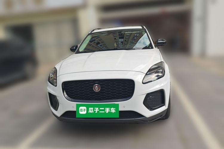 Ojetý Jaguar E-PACE 2024 YAO Black Sport Edition R-DYNAMIC SE BLACK