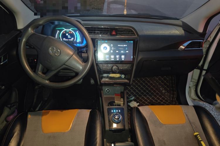 Used BAIC New Energy EC 2018 EC220 Standard Edition Center Console