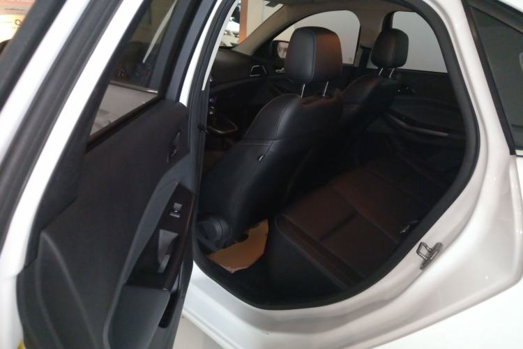 Used Ford Escort 2015 1.5L Automatic Fashion Model
