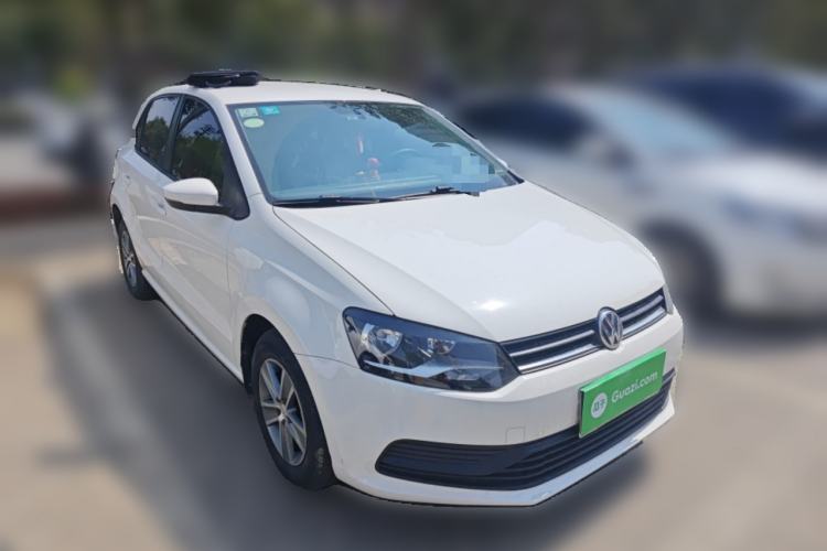 Used Volkswagen Polo 2016 1.4L Automatic Trendy Model Front Right 45 Deg