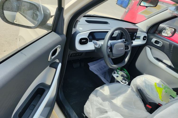 Used Geely Galaxy Panda 2025 210 km – Yuanqi Bear
