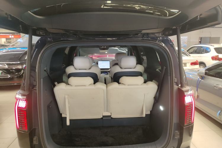 Used Zeekr 009 2022 Revised WE Version