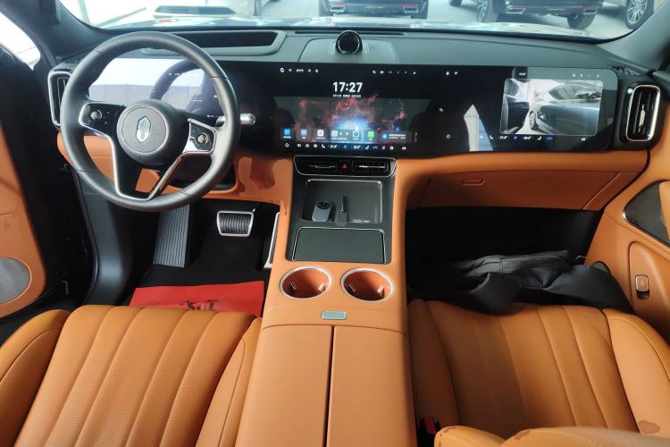 Used Hima AITO M8 2025 Extended-Range Max+ Version 53.4 kWh 6-Seater Edition