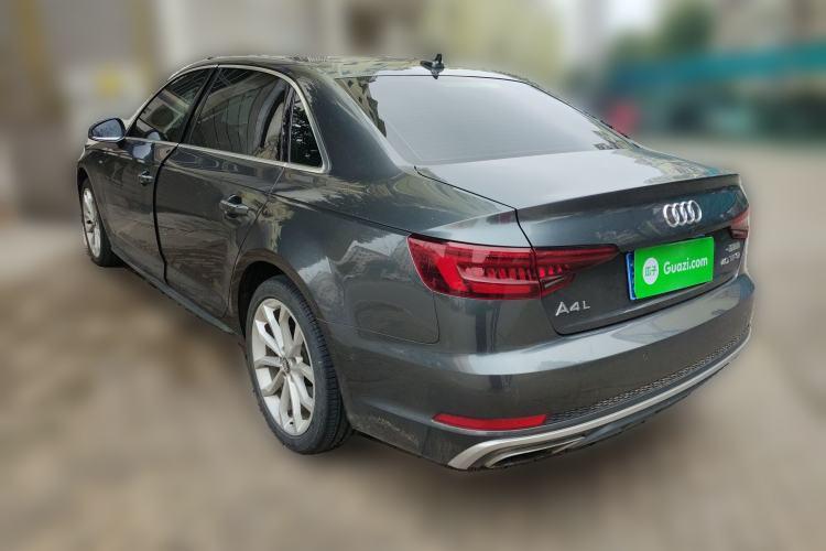 Used Audi A4L 2019 40 TFSI Fashion Edition China VI Emission Standard
