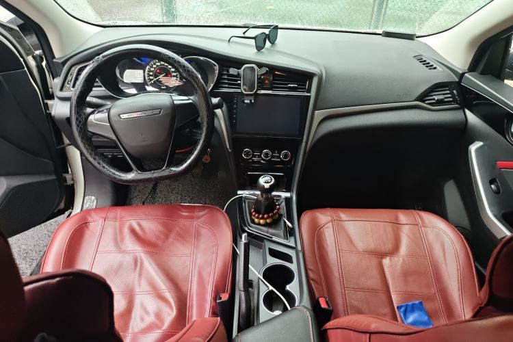 Used Venucia D60 2018 1.6L Manual Comfort Edition Center Console