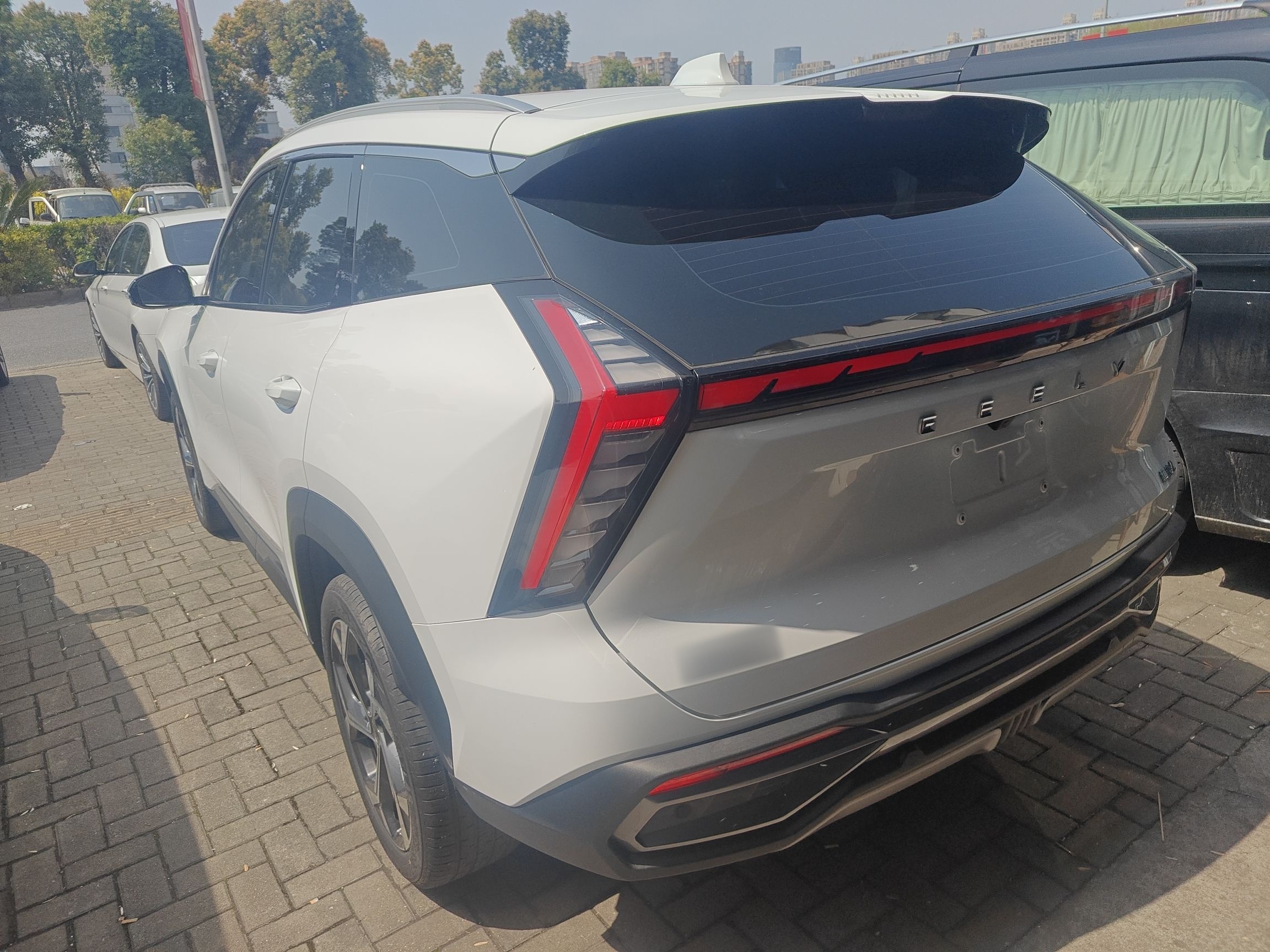 Geely Auto FX11 2023 1.5TD DCT Prestige Edition — снимка 8