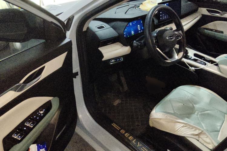 Used Geely Auto Emgrand L HiP 2022 1.5TD-DHT Pro 100KM Super Rui Driver Seat