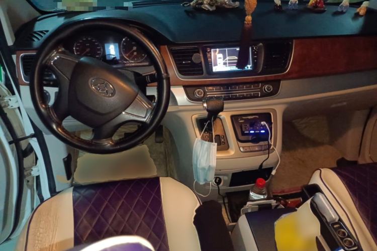 Used SAIC MAXUS G10 2014 2.0T Automatic Elite Edition
