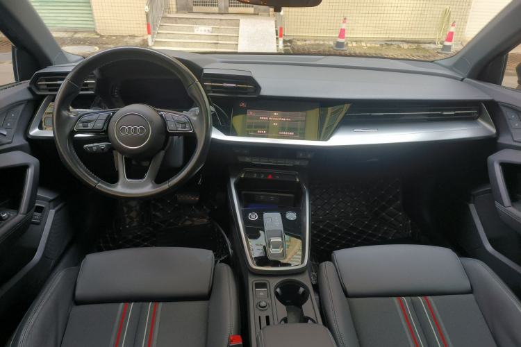 Used Audi A3 2021 Sportback 35 TFSI Fashionable Sports Model
