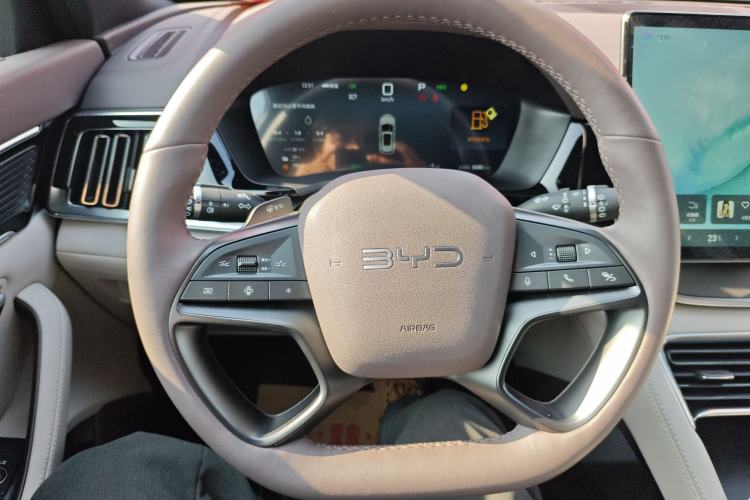 Used BYD Song PLUS New Energy 2025 DM-i Smart Drive 112KM Prestige Model
