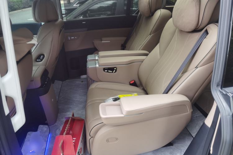 Used XPeng X9 2024 702 Ultra-Long Range Max