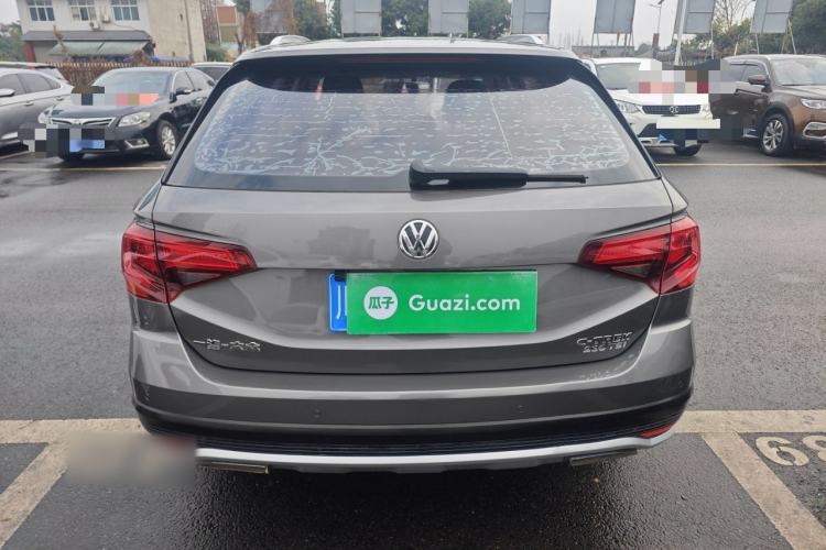 Used Volkswagen C-TREK 2017 230TSI DSG Comfort Version
