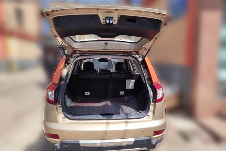 Used Geely Auto GX7 2015 Classic Edition 1.8L Manual Urban Model China V Standard