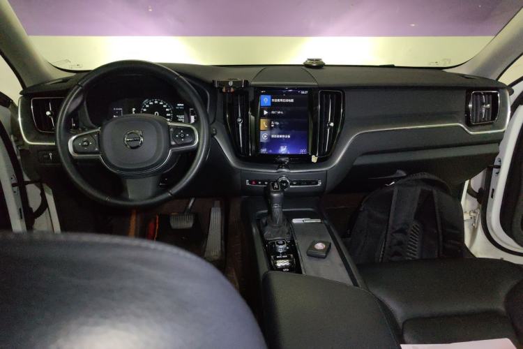 Used Volvo XC60 2020 T5 4x4 Zhiyi Luxury Edition