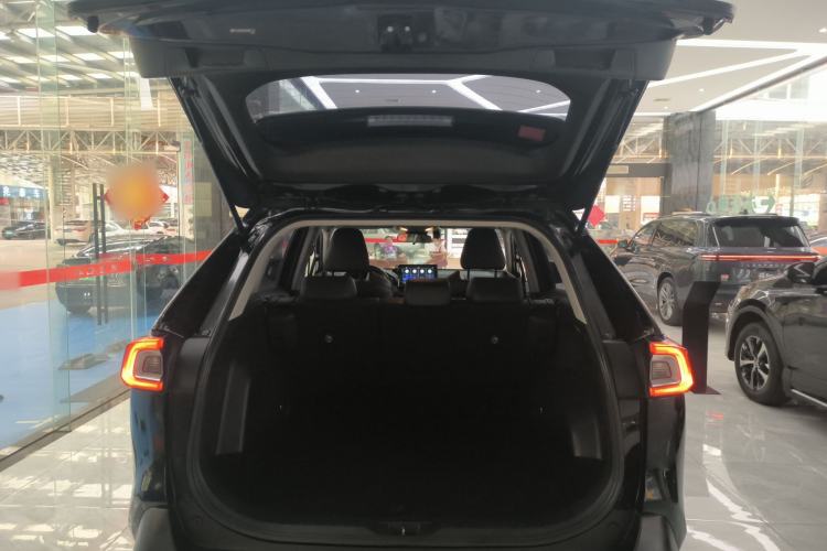 Used Toyota Wildlander 2022 2.0L CVT Two-Wheel Drive Luxury Edition