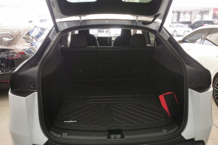 Used Tesla Model Y 2025 Rear-Wheel-Drive Version