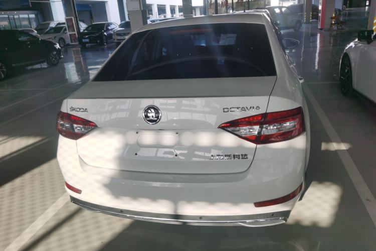 Used Skoda Octavia 2018 1.6L Automatic Luxury Edition