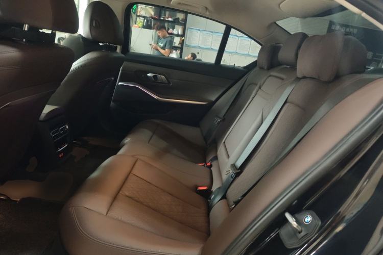 Used BMW i3 2023 eDrive 40 L Midnight Sports Package