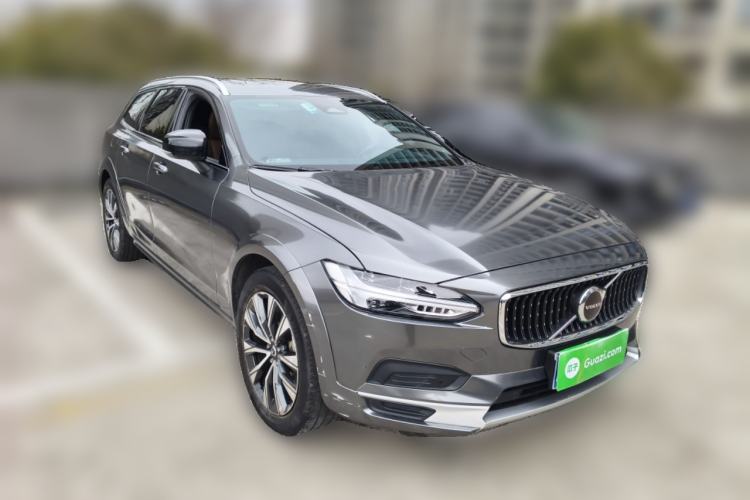 Used Volvo V90 2022 Cross Country B5 AWD Smart Range Edition
