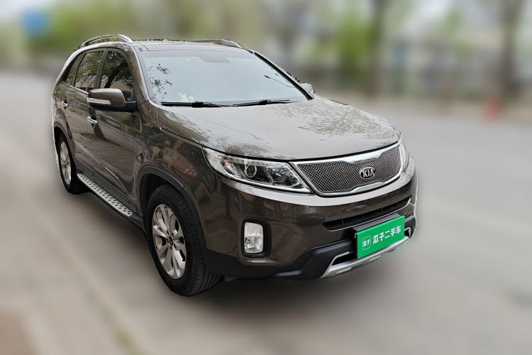 Used Kia Sorento 2013 2.2T 7-seat Diesel Luxury Edition Front Right 45 Deg