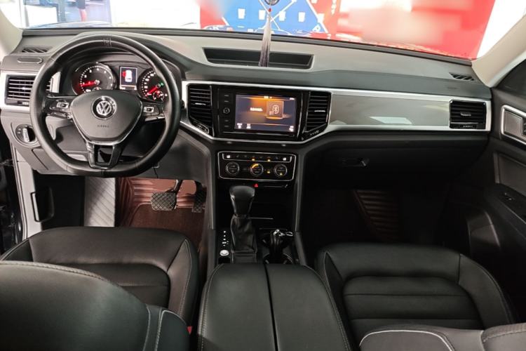 Used Volkswagen Teramont 2019 330TSI Two-Wheel-Drive Luxury Edition China V Standard
