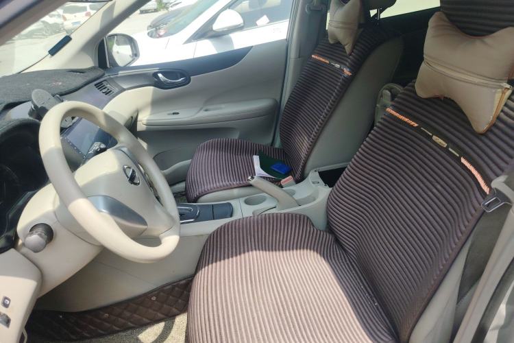 Used Nissan Tiida 2011 1.6L CVT Smart Version Left Front Seat