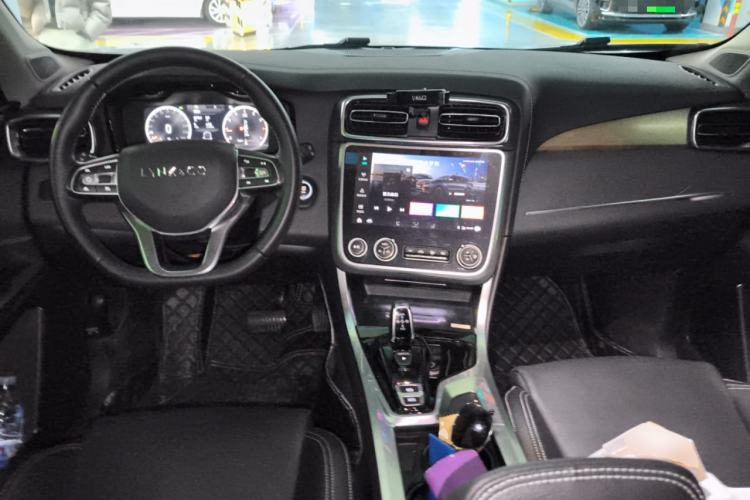 Used Lynk & Co 01 2019 2.0T Two-Wheel-Drive Pro Version China VI Standard
